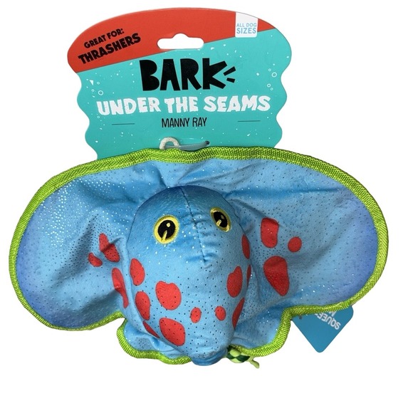Bark Box Stingray Dog Toy Under The Seams Crosby The Ray Rare Crinkle Squeaky - Picture 1 of 6